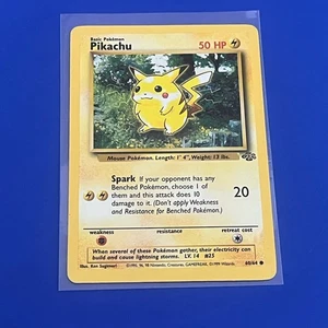 Pokémon TCG Jungle Pikachu #60 - Picture 1 of 10