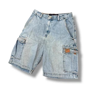 Leichte Waschung Guess Cargo Jeansshorts - Bild 1 von 5
