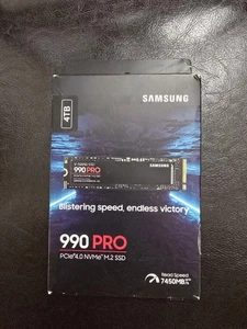 Samsung 990 PRO 4TB M.2 NVMe Internal SSD Black (MZ-V9P4T0B/AM) - Picture 1 of 4