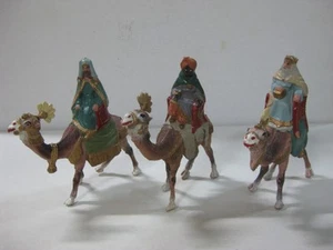 F84 LOTE 3 FIGURAS BELEN PLASTICO DURO REYES MAGOS EN CAMELLO-NOVOLINEA,REAMSA - Imagen 1 de 11