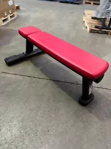 Life Fitness Signature Flat Bench - Great Condition - Picture 1 of 3