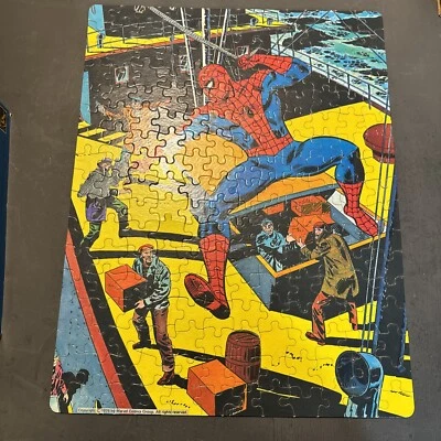 Spider Man Marvel AMAZING spider-man mini puzzle WHITMAN 200+ pcs 1976 14" X 18" - Image 1 of 4