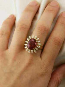 Anello di fidanzamento donna placcato oro giallo 14 carati rubino rosso creato in laboratorio taglio ovale 2 ct - Foto 1 di 7