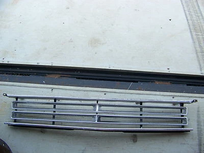 1969 PLYMOUTH ROAD RUNNER BELVEDERE SATELLITE GRILL OEM - Image 1 of 4