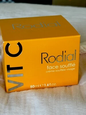 Rodial NUEVO. Crema Souffle Facial Vitamina C - 50 ml. 1,6 OZ Foto 1 de 4