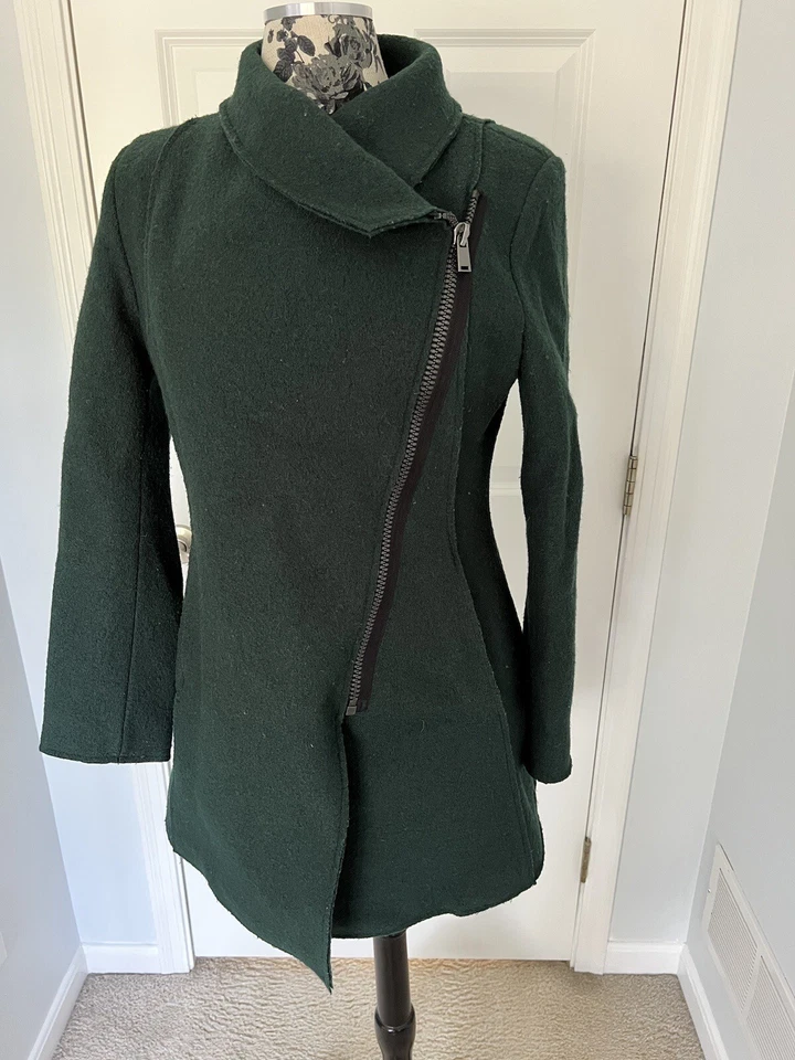 Abrigo para mujer de lana verde talla S de HALOGEN Foto 1 de 4