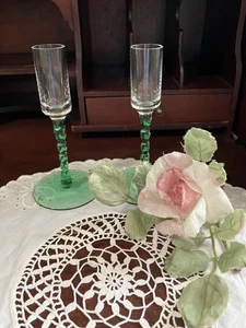 Vintage Kerzenständer Dansk (Ungarn) Glas grün gedreht - Bild 1 von 3