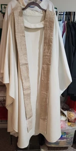 PRIEST CLERGY VESTMENT CHASUBLE & STOLE NATURAL SHADES - Picture 1 of 12