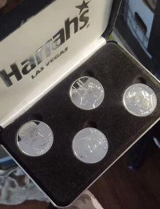Silber Elvis Presley Harrah’s Las Vegas Casino Münzen, Komplettsatz 4 mit Etui - Bild 1 von 6