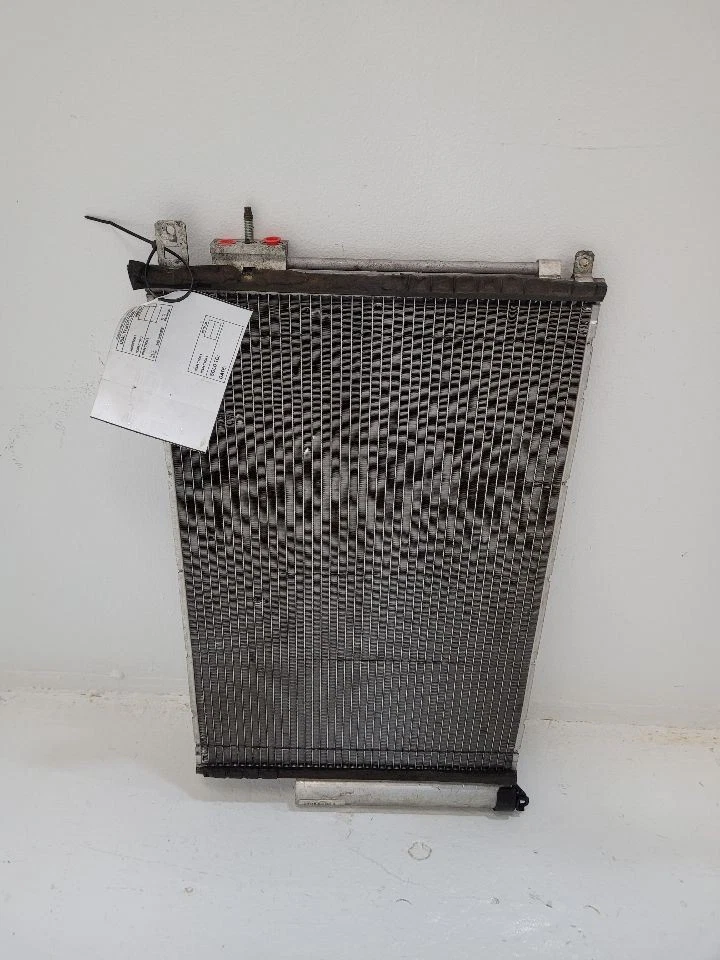 2012-2018 CHEVROLET SONIC AC конденсатор 1,8 л 95286873 12-18 - Изображение 1 из 4