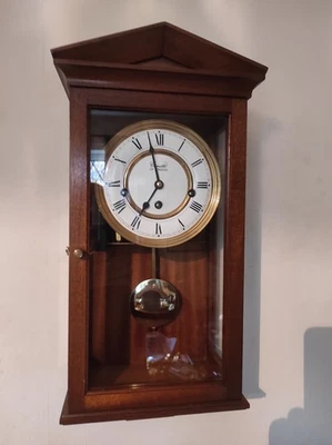 VINTAGE MAHOGANY WESTMINSTER  1/4 CHIME COMITTI OF LONDON 8 DAY WALL CLOCK GWO - Image 1 of 4