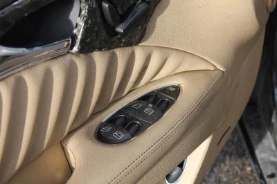 Interruptor de puerta delantera del conductor tipo 211 para conductor 03-09 MERCEDES CLASE E 587753 Foto 1 de 4