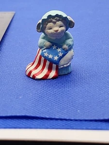 Vintage 1992 Hallmark Merry Miniatures 4th of July Sheep as Betsy Ross - Picture 1 of 5