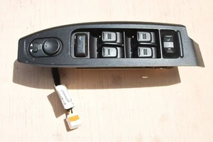 Interruptor de puerta delantera izquierda Hummer H3 2008-2010 usado OEM - Imagen 1 de 3