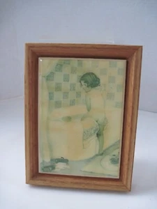 KIMBERLY ENTERPRISES GERAHMTER KUNST FLIESENUNTERSETZER MÄDCHEN BETRITT BADEWANNE VINTAGE - Bild 1 von 6