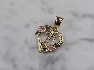 Womens 10K Yellow & Rose Gold Initial Letter " T " Heart Pendant 0.6g E7396 - Picture 1 of 3