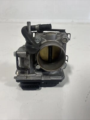 2017 Honda Civic 2.0L corpo do acelerador fabricante de equipamento original GMH1A - Imagem 1 de 4