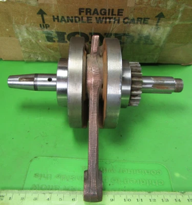 Cigüeñal completo Honda CT200 Trail 1964-1966🔥13000-030-010🔥OEM🔥NOS Foto 1 de 4