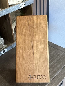 Bloque de cuchillos de madera de roble Cutco Space Saver de 5 ranuras - Imagen 1 de 4