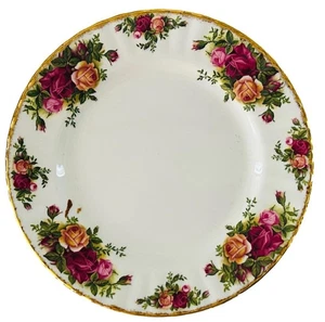 Royal Albert Old Country Roses Plate: Montrose Shape, Gold Trim - Picture 1 of 8