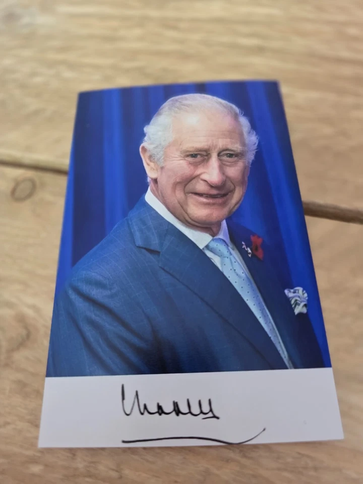 PRINZ CHARLES / KING CHARLES / ENGLAND Repro-Autogramm -ca. 10x16 - (939) - Bild 1 von 1