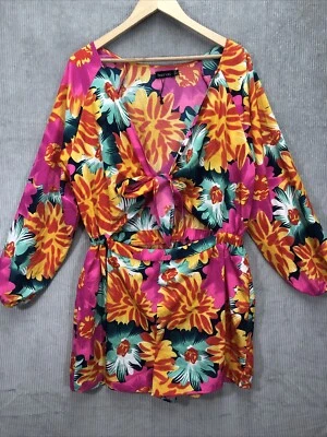 Boohoo Mujer Mameluco Talla 12 Floral Tie Bust Midriff Pantalones Cortos Abiertos Foto 1 de 4
