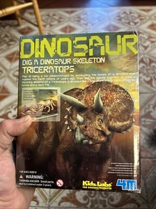 Dig a Dinosaur Skeleton Triceratops Kidz Labs Toysmith Science Kit Prehistoric - Picture 1 of 2