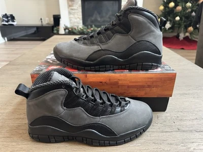 Zapatos de baloncesto talla 10 Air Jordan 10 retro negro sombra pedido confirmado Foto 1 de 4