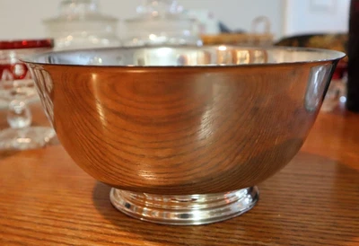 Cuenco vintage de 8" plateado "Paul Revere" ~ Wm A. Rogers Foto 1 de 3