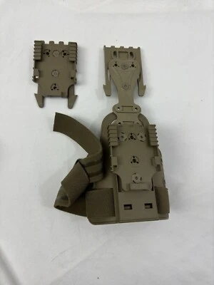 Safariland 6004UFA Single Strap Leg Shroud w/ QLS 19  & MOLLE Mount Tan 499 - Image 1 of 2