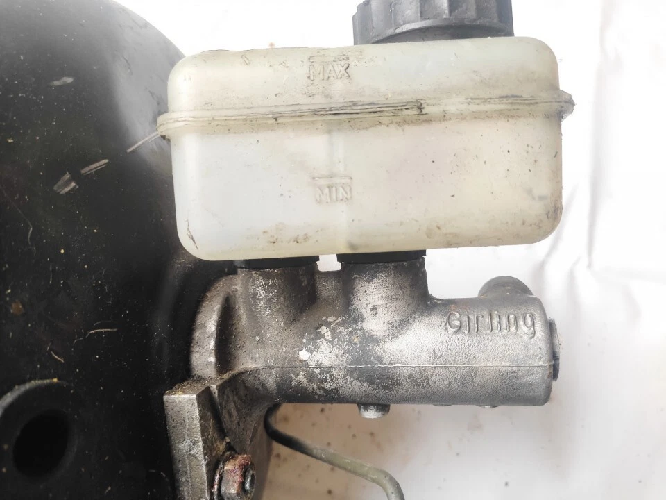 BMW 5-Series 1989 Brake Master Cylinder Used, 34331157339 #1221898-01 - Image 1 of 3