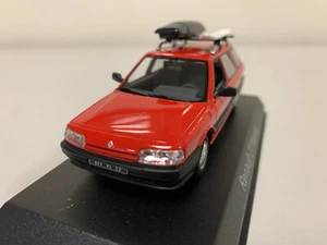 Norev Renault 21 Nevada 1989 Rouge avec Accessoires 1/43 512133 0724 - Foto 1 di 4