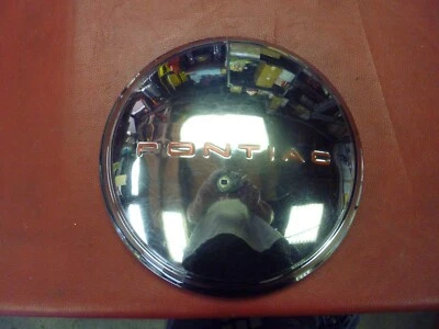 VINTAGE NOS 1941 PONTIAC CHIEFTAIN DOG DISH POVERTY HUBCAP WHEELCOVER - Image 1 of 2
