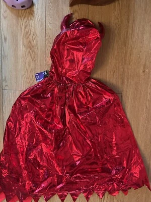 New Red Devil Witch Cape BNWT Adult Child  One size Halloween Fancy Dress - Image 1 of 4