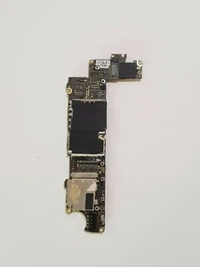 iPhone 4s Motherboard Does Not Work / For Parts!!! - Picture 1 of 2