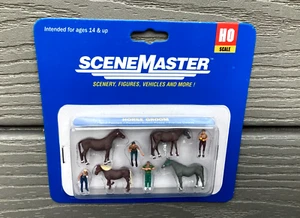 WALTHERS 1/87 HO SCALE PAINTED HORSE GROOMERS 4 HORSES & 4 GROOMERS 949-6028 F/S - Picture 1 of 13