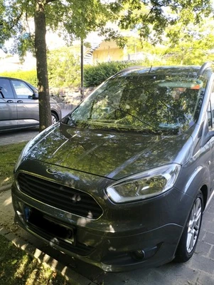 Ford Tourneo Courier 1.5 - Bild 1 von 4