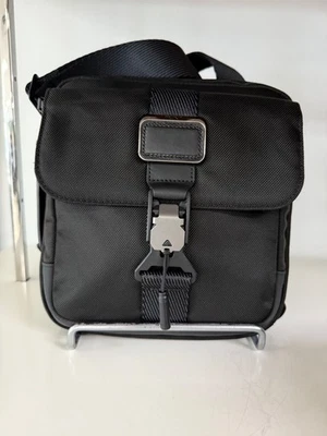 NUEVO Bolso Bandolera Tumi ALPHA BRAVO JUNIOR 9.5” - NEGRO Foto 1 de 3