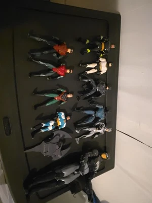 Lote De 4 Figuras De Batman Juguetes De Colección Años 90 Superhéroes Caballero Oscuro Returns Foto 1 de 4