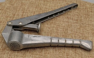 Винтажная кухонная соковыжималка Ekco для чеснока лука ретро алюминий сделано в США - Изображение 1 из 4