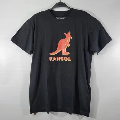 CAMISA NUEVA KANGOL BORN BRITISH NEGRA SPELLOUT ROJA LOGOTIPO CANGURO TALLA GRANDE Foto 1 de 4