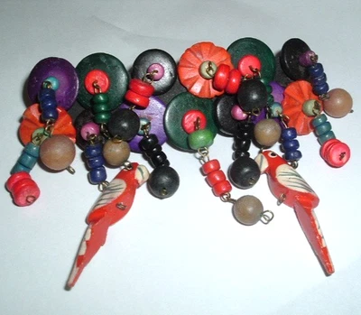 Pasador de pelo de loro de madera pintada tallada a mano hawaiano vintage Foto 1 de 4