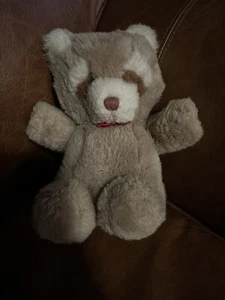 8 ZOLL VINTAGE 1986 GUND BABY BRAUN HELLBRAUN WASCHBÄR STOFFTIER PLÜSCHTIER ROTE SCHLEIFE - Bild 1 von 9