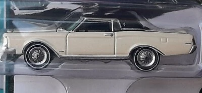 Nuevo de Lote Antiguo 19 Johnny Lightning Clásico Dorado 69 Lincoln Continental Mark lll Wimbleton Foto 1 de 3