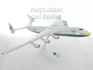 Antonov An-225 Mriya Super-Heavy Cargo Transporter Aircraft 1/200 Scale Model - Picture 1 of 12
