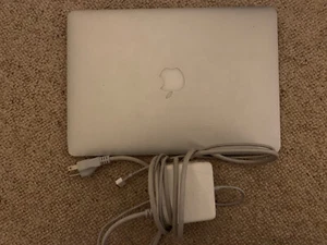 Apple MacBook Air A1369 13" Laptop i7 1.8 GHz - Picture 1 of 12
