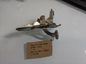 HARTWELL AIRCRAFT LATCH H2646P1-090-090 5340-01-181-0388 - Picture 1 of 3