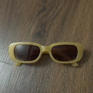 Retro Vintage Square Framed Sunglasses OS - Picture 1 of 5