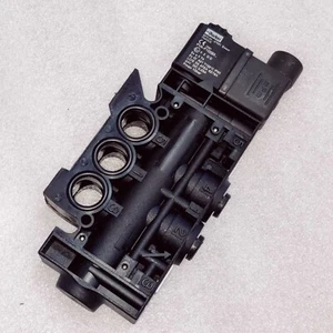 PARKER PVLC121408 VALVE WITH SOLENOID COIL PVA-F102BX FAST SHIPPING - Picture 1 of 7