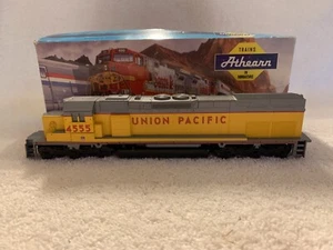 Athearn #4507 HO Scale Union Pacific SD40T-2 Powered Locomotive #4555 DC - Picture 1 of 9